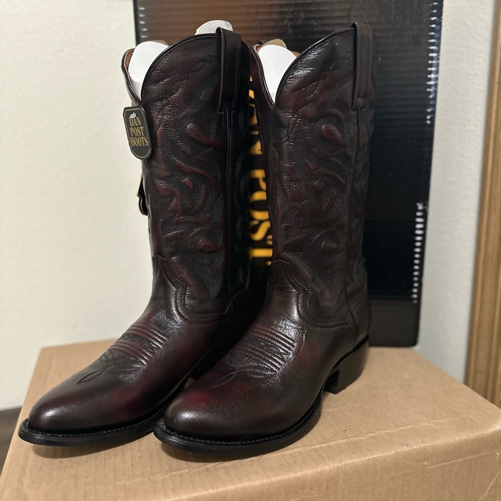 BRAND NEW Dan Post Mignon western Boots- Round toe